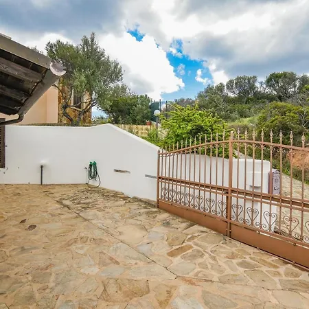Gelsomino, Con A/c Appartamento Porto San Paolo (Sardinia)